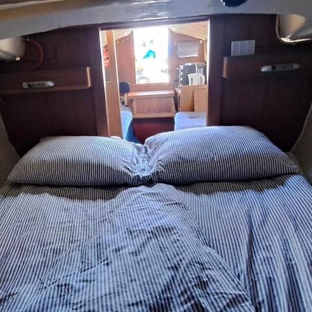 Отель Unique Boat 1 Хёганес Экстерьер фото